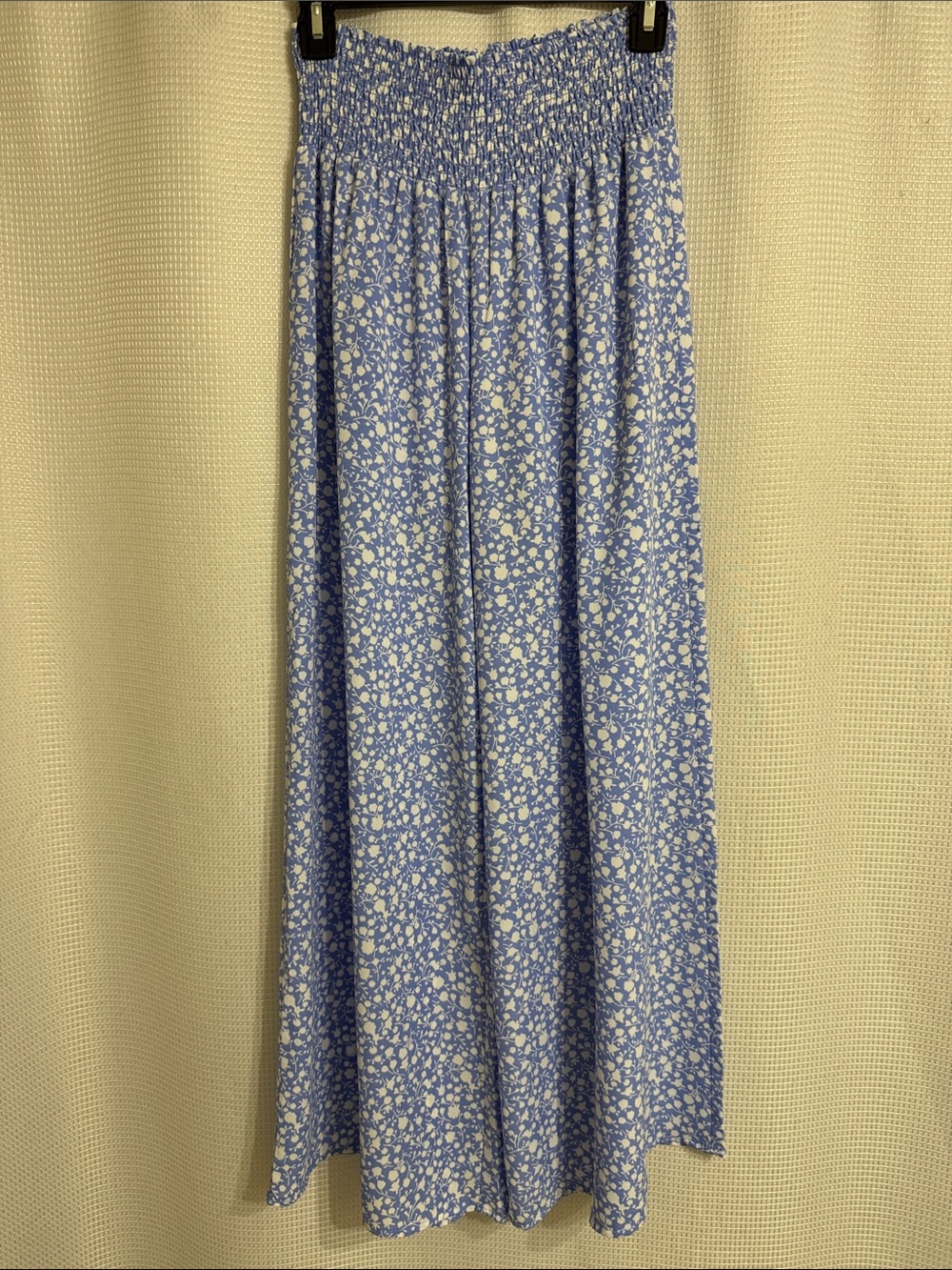 Women’s Sienna Sky  wide palazzo style pants. Size S